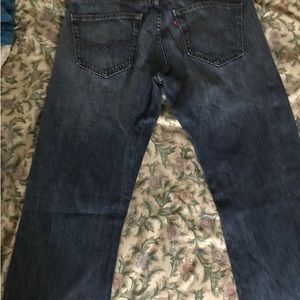 Levis jeans